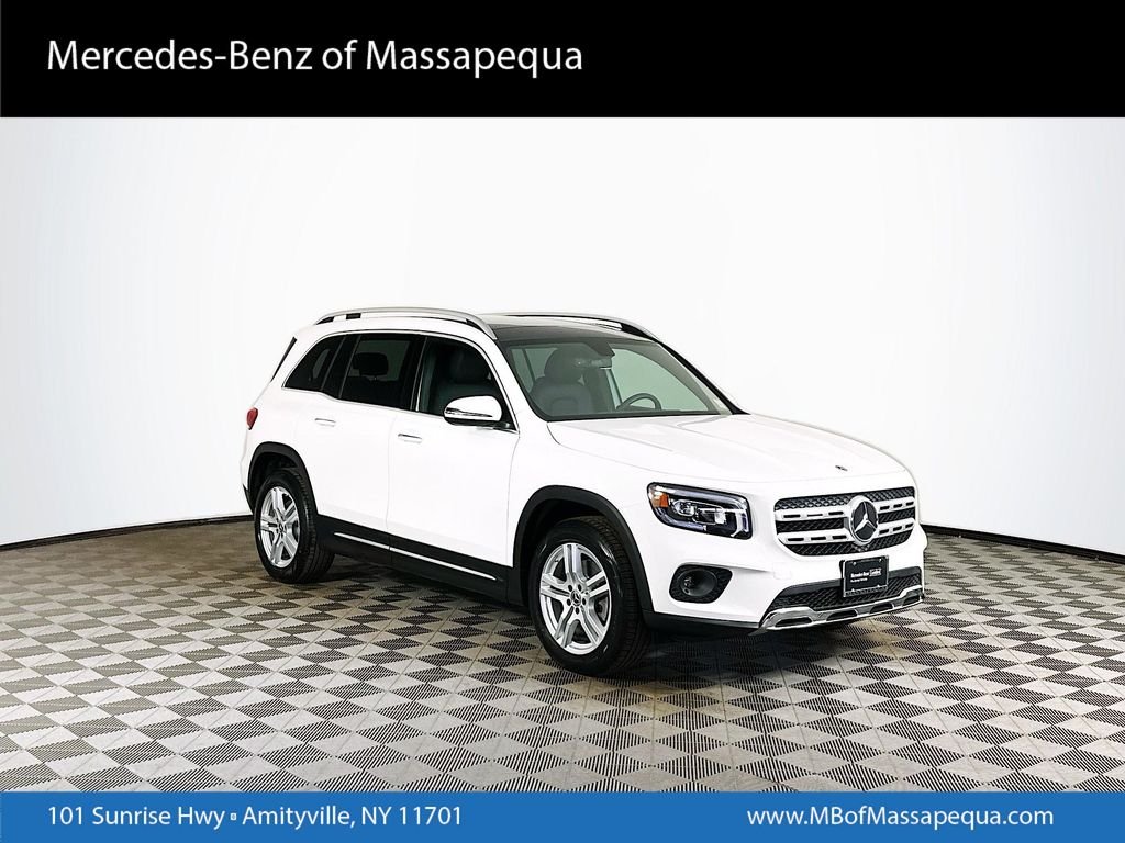 2023 Mercedes-Benz GLB GLB 250 4MATIC's photo