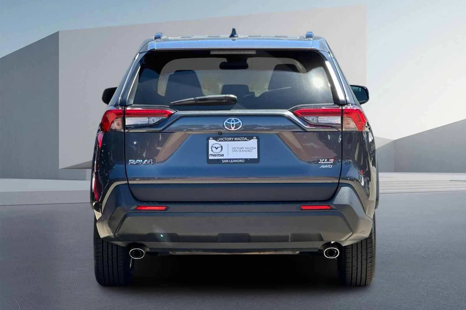 Used 2025 Gray Toyota XLE image 5