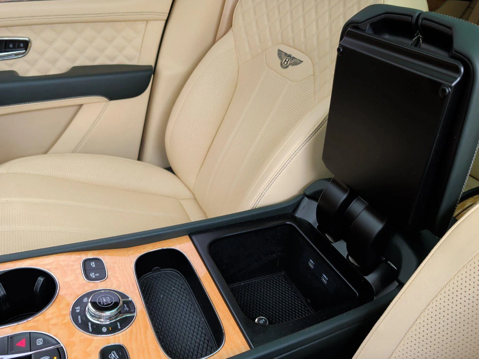 Used 2021 Apple Green Bentley Speed image 35