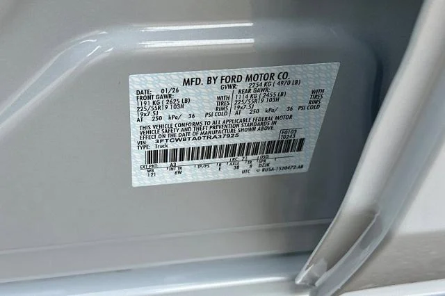 New 2026 Space White Metallic Ford Lobo™ image 45
