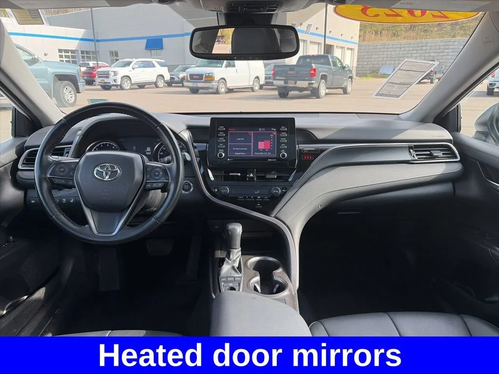 2023 Toyota Camry SE - Photo 17