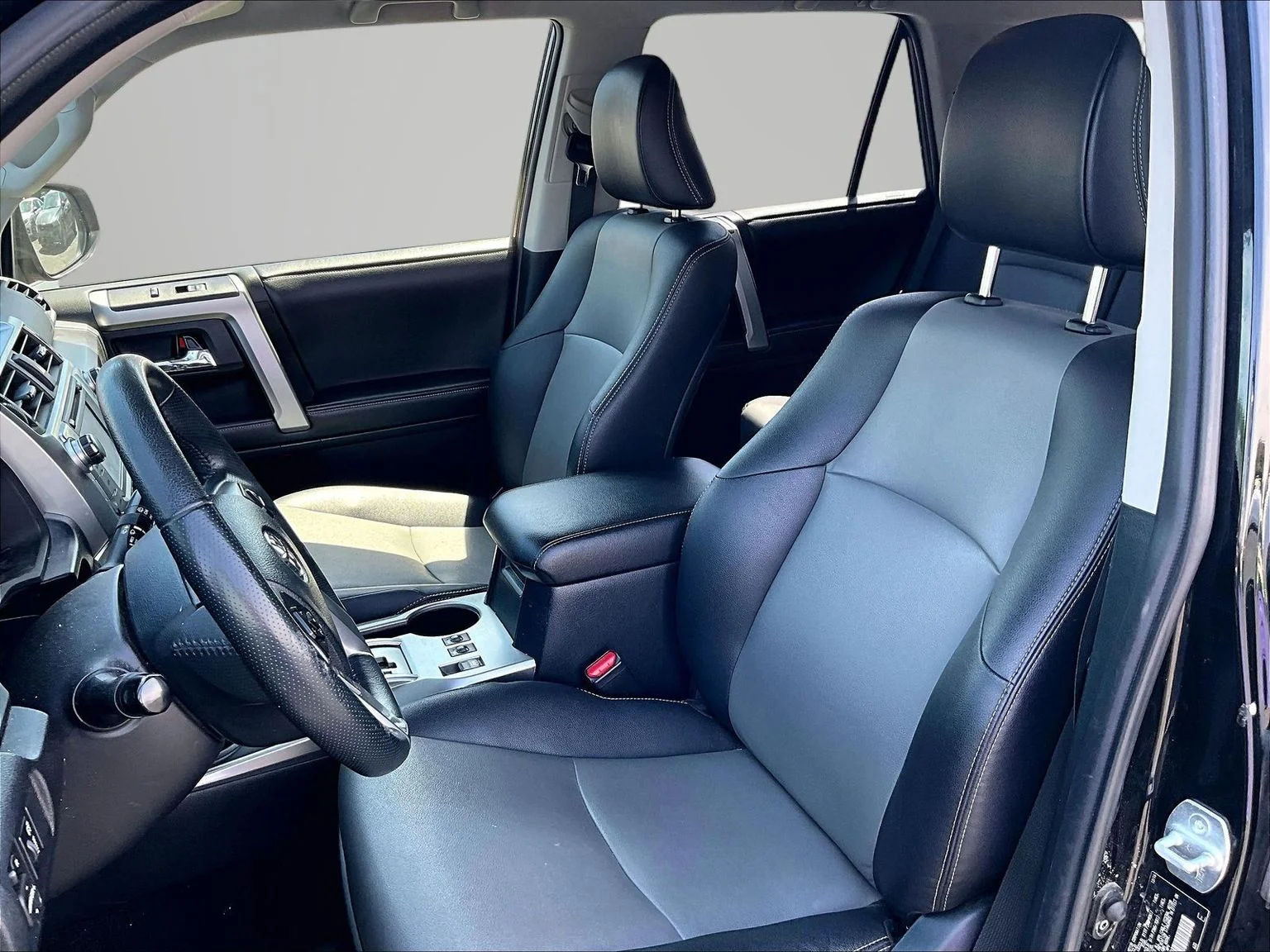 Used 2017 Black Toyota SR5 Premium image 24