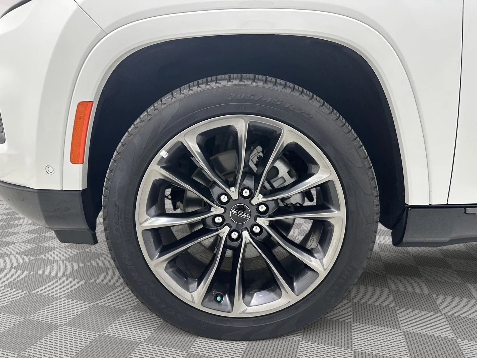 Used 2024 White Jeep Series II image 28