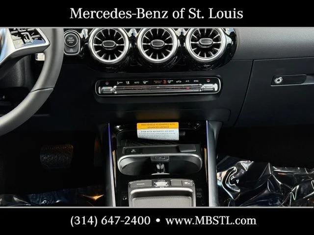 New 2026 Polar White Mercedes-Benz GLA 250 image 11
