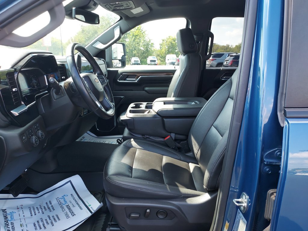 Used 2024 Blue Chevrolet LT image 13