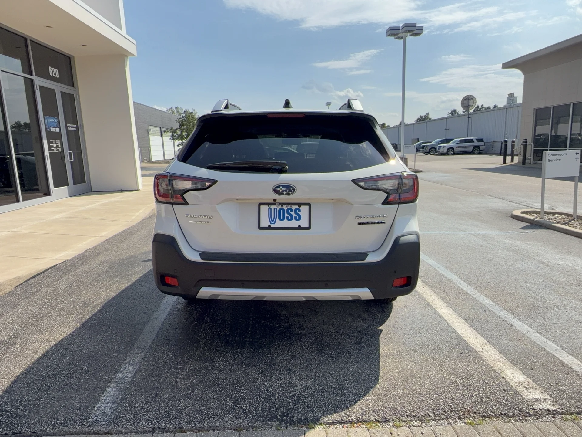 Used 2025 Crystal White Pearl Subaru Touring XT image 4