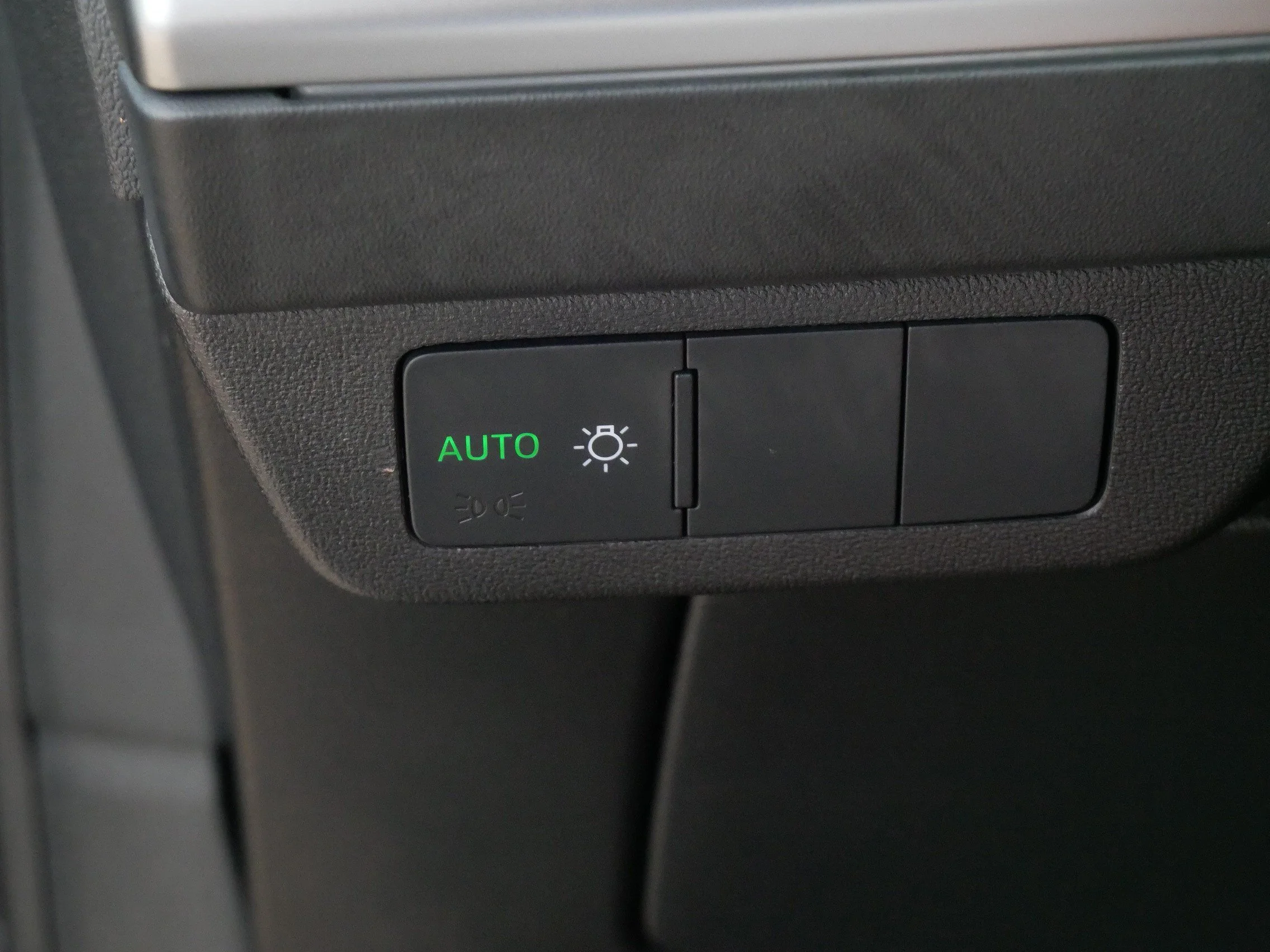 Used 2023 Pebble Gray Audi Premium Plus image 27