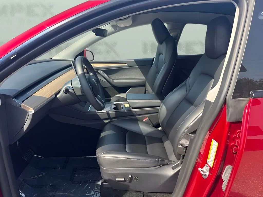 Used 2024 Red Tesla Long Range image 9