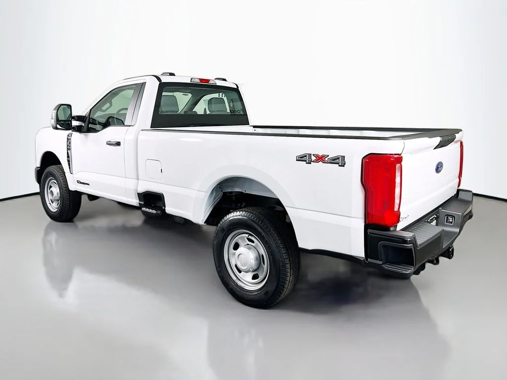 New 2026 Oxford White Ford XL image 10