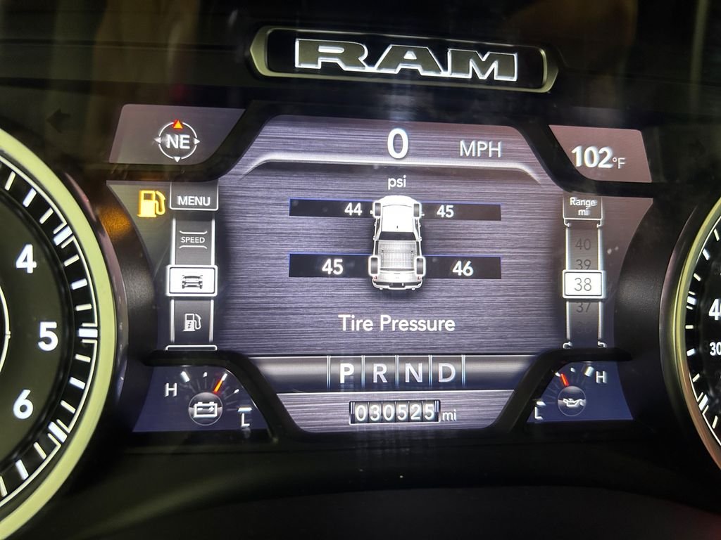 Used 2022 White Ram Laramie image 10