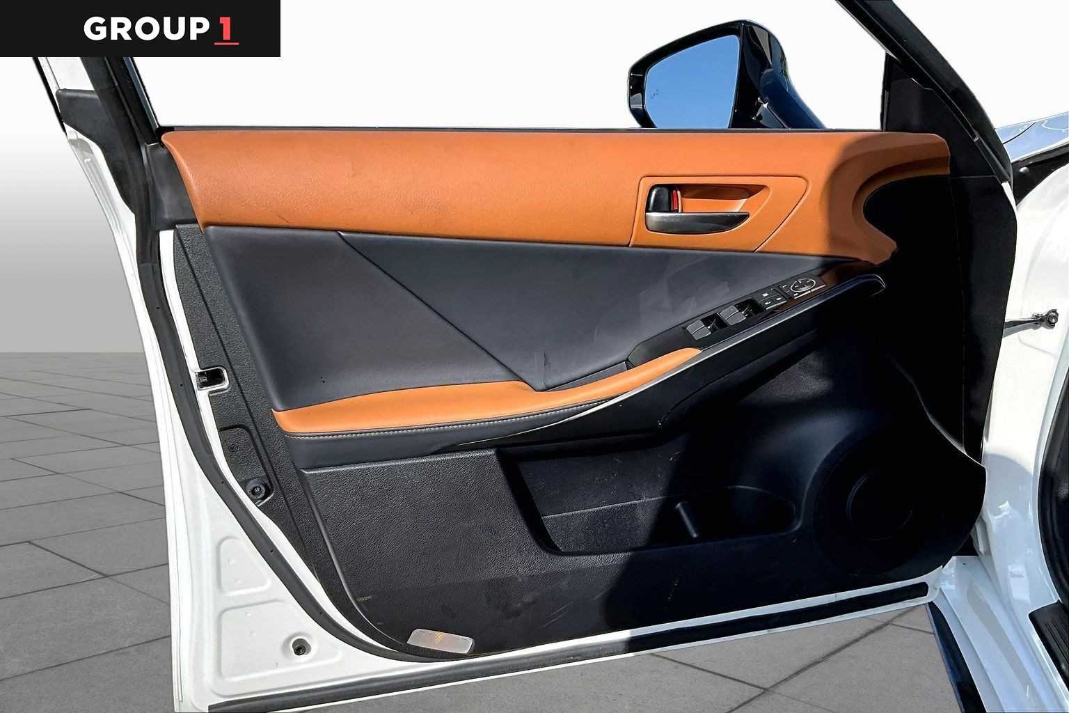 Certified Used 2025 Ultra White Lexus F SPORT Design image 19