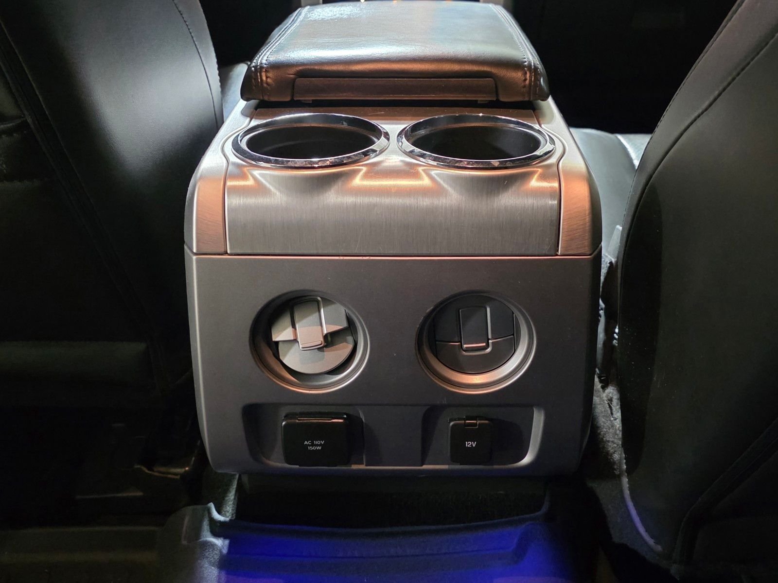 Used 2013 White Platinum Clearcoat Metallic Ford Platinum image 12