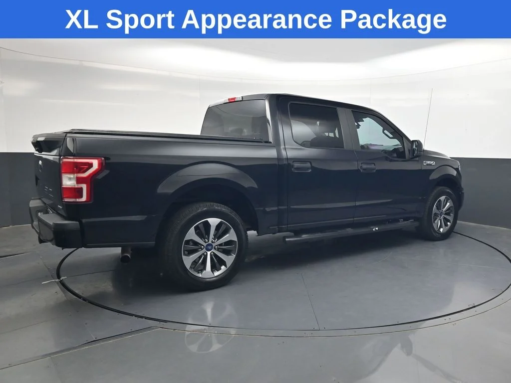Used 2019 Black Metallic Ford XL image 4
