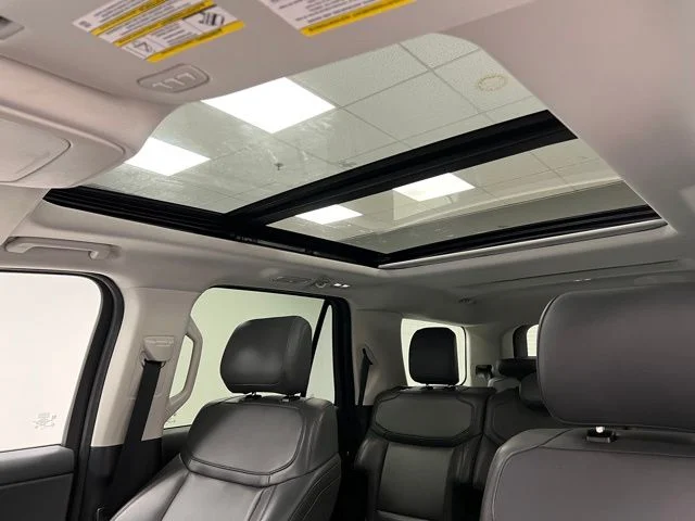 Used 2025 White Ford Active image 37