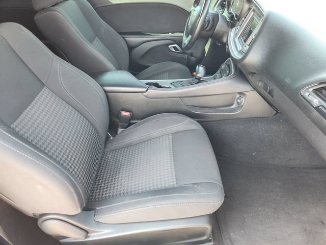 Used 2019 Blue Dodge SXT image 14