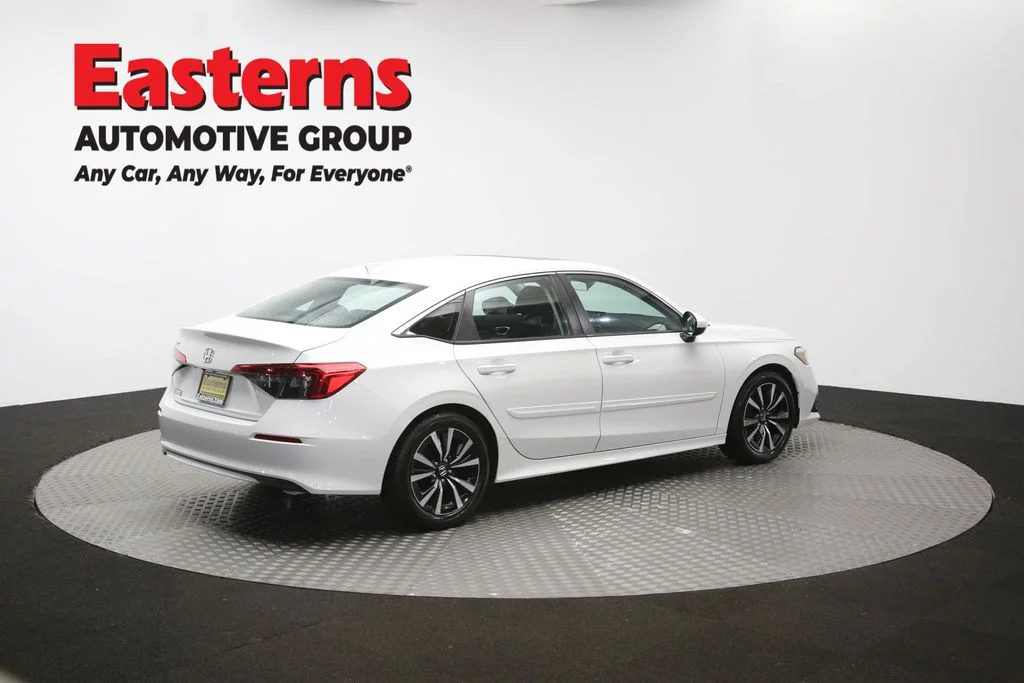 Used 2024 White Honda EX image 40
