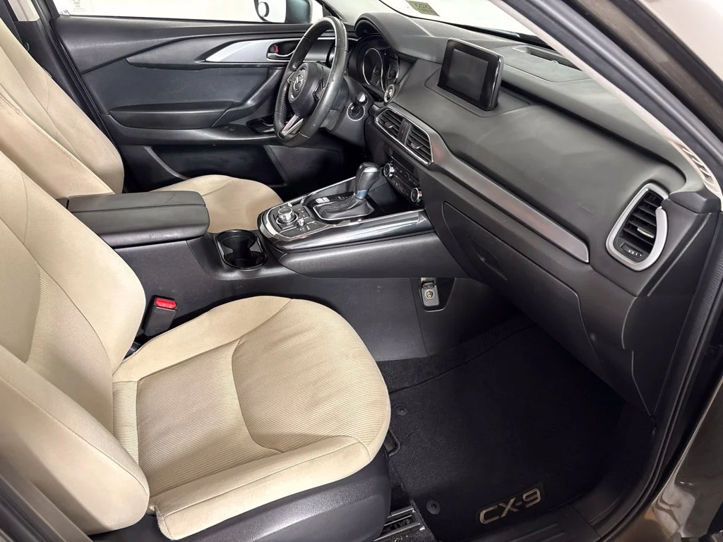 Used 2018 Silver Mazda Sport image 15