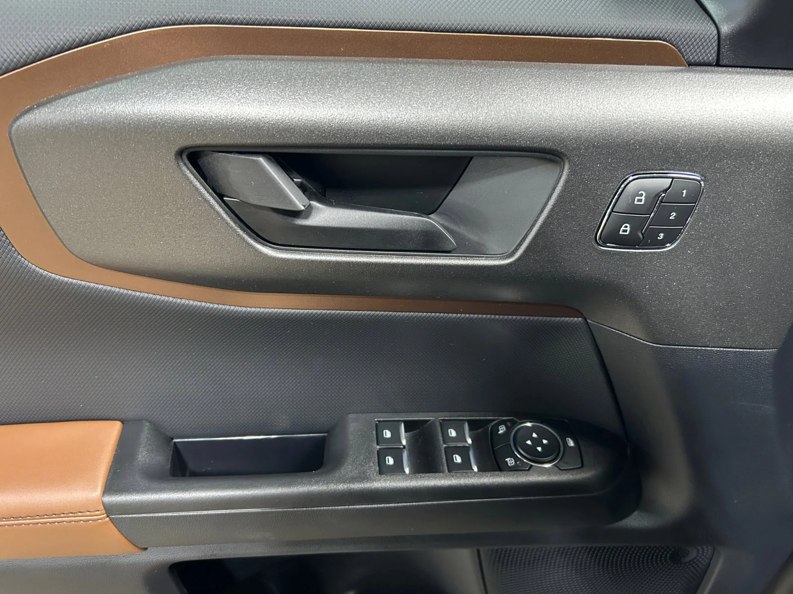 New 2026 Carbonized Grey Metallic Ford Outer Banks image 16