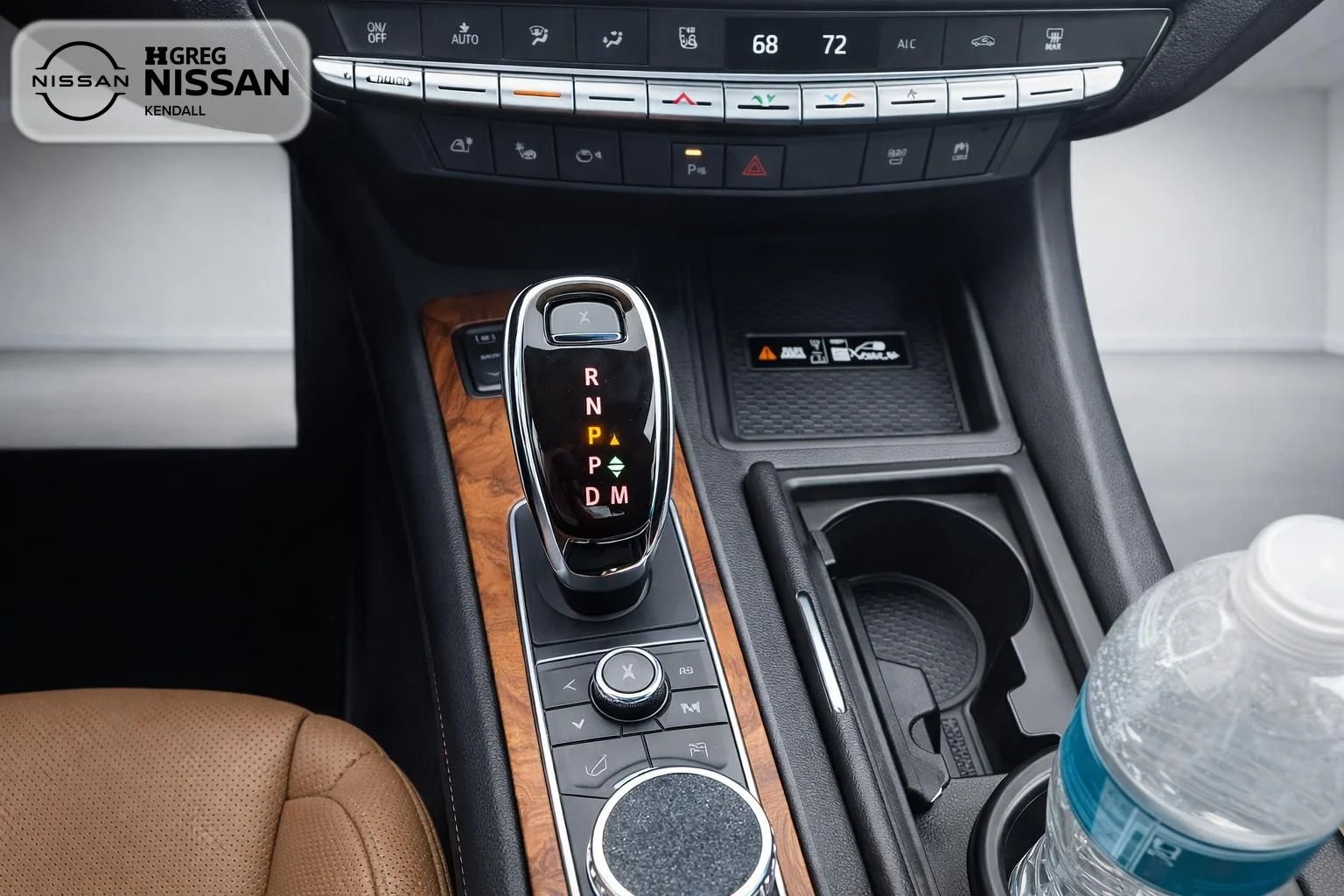 Used 2020 White Cadillac Premium Luxury image 11