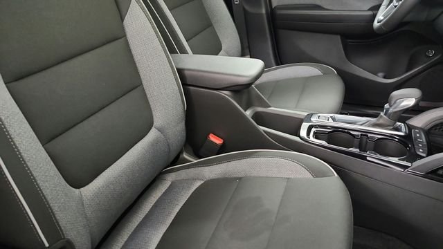 New 2026 White Chevrolet LT image 29