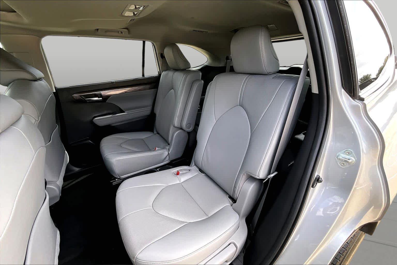 Used 2023 Celestial Silver Metallic Toyota Limited image 21