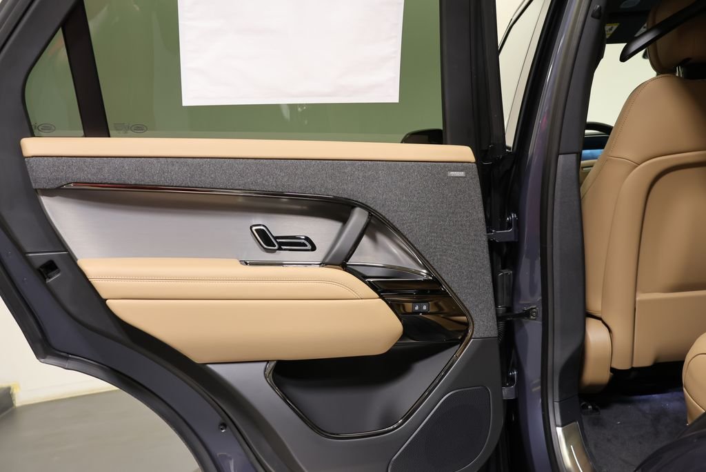 New 2026 Varesine Blue Land Rover SE image 31