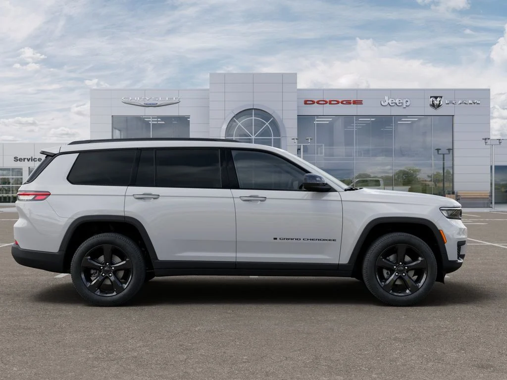 New 2025 Bright White Clear-Coat Exterior Paint Jeep Altitude X image 22