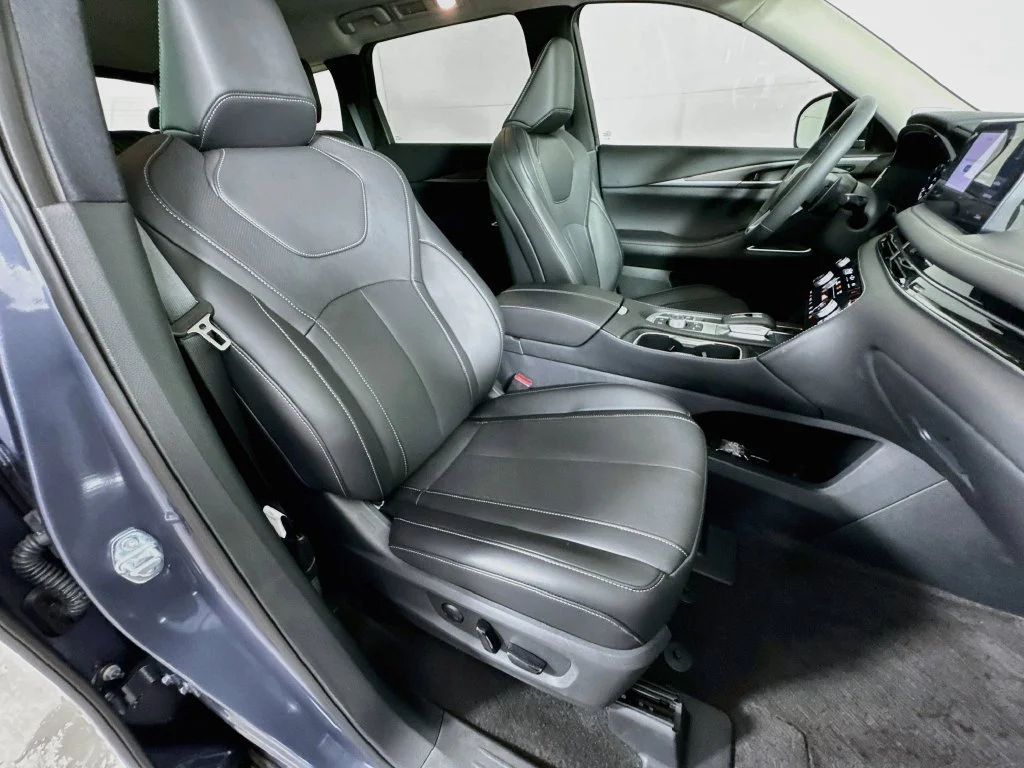 Certified Used 2027 Blue INFINITI LUXE image 40