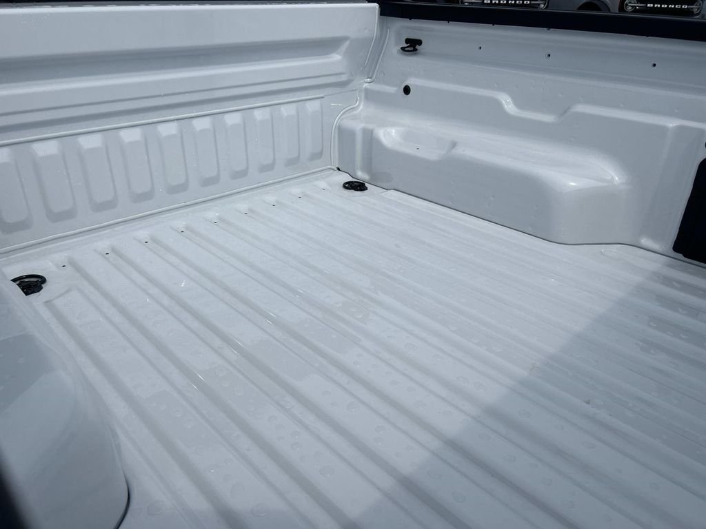 New 2026 Oxford White Ford XLT image 12