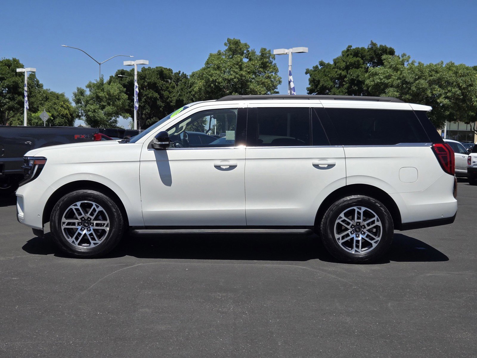 Used 2025 White Ford Active image 7