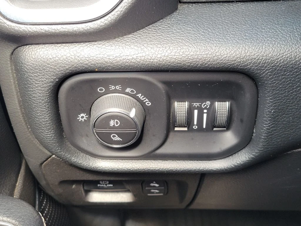 Used 2022 Gray Ram Laramie image 13