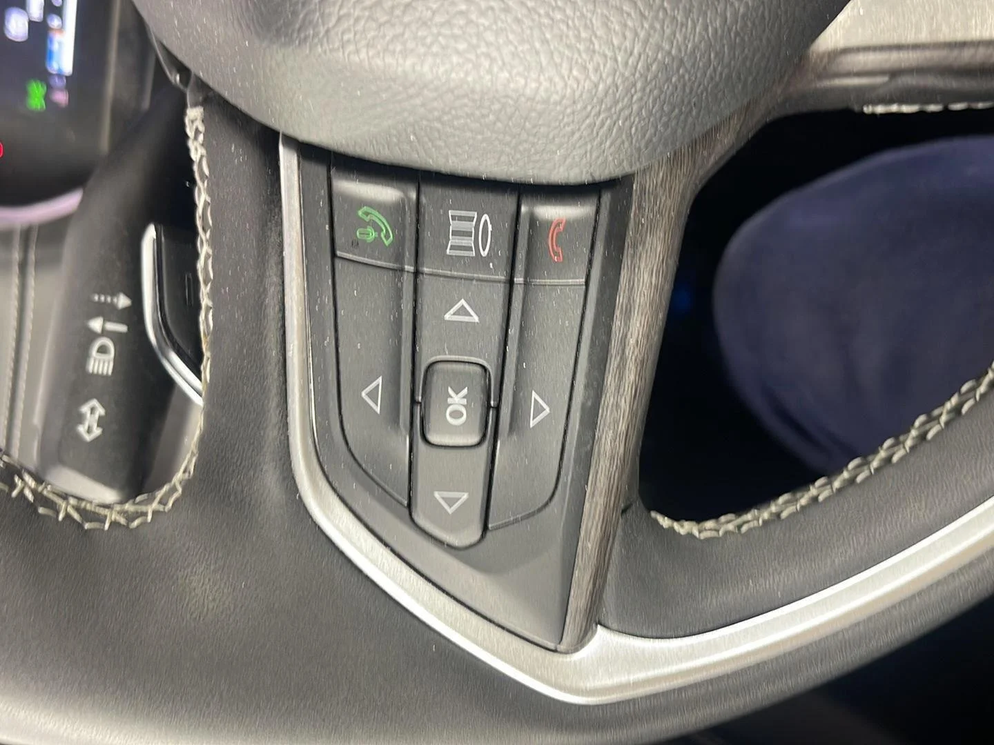 Used 2024 Silver Zynith Jeep Anniversary Edition image 25