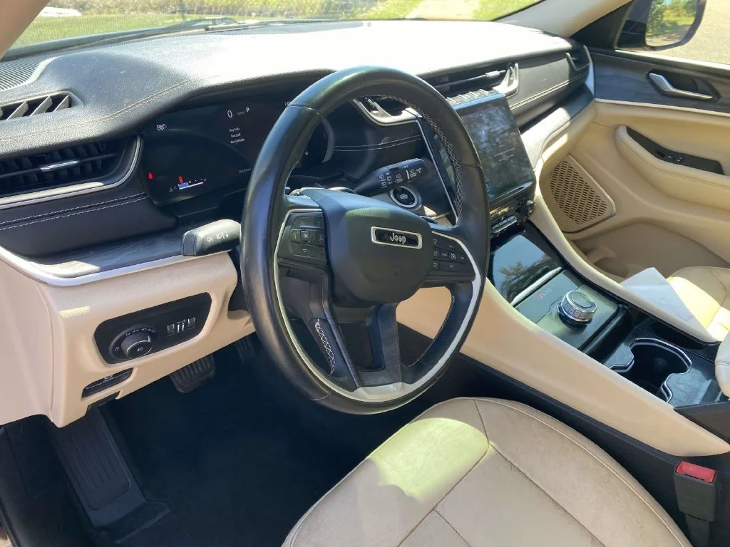 Used 2021 Black Jeep Limited image 22
