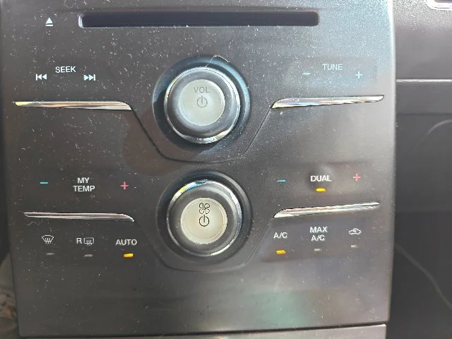 Used 2019 White Ford SEL image 12