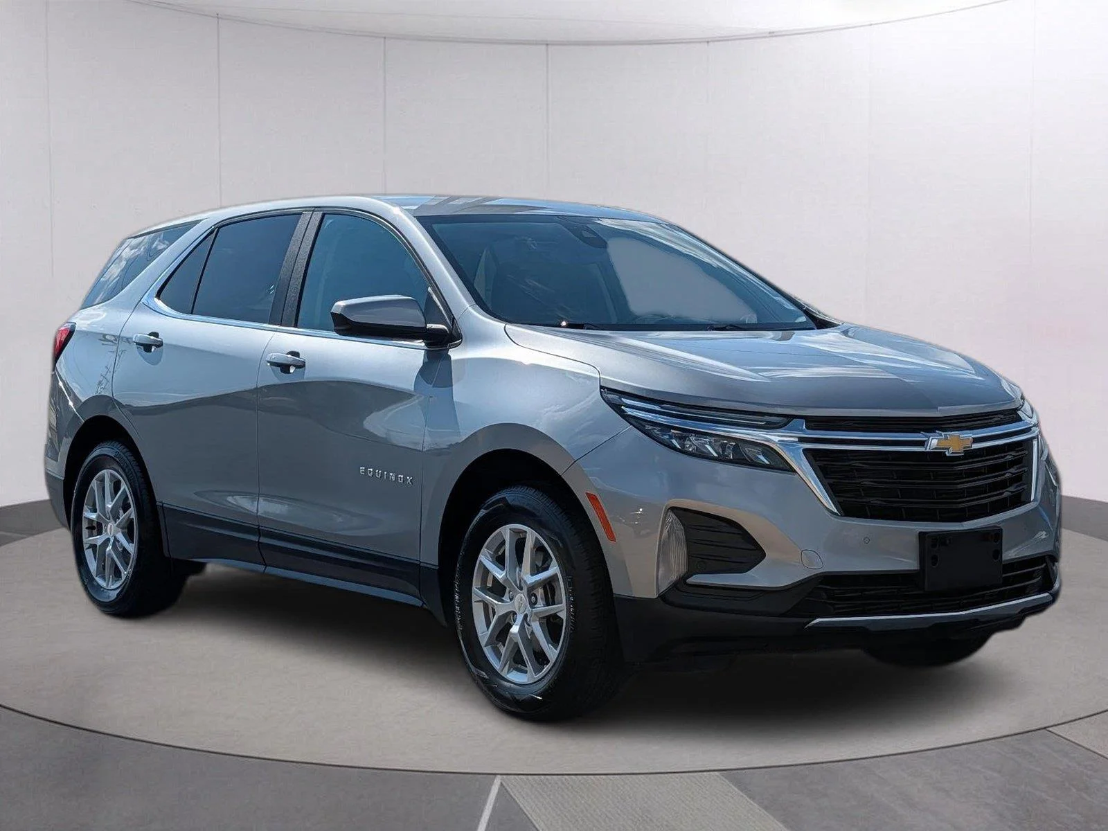 Used 2024 Sterling Gray Metallic Chevrolet LT image 7