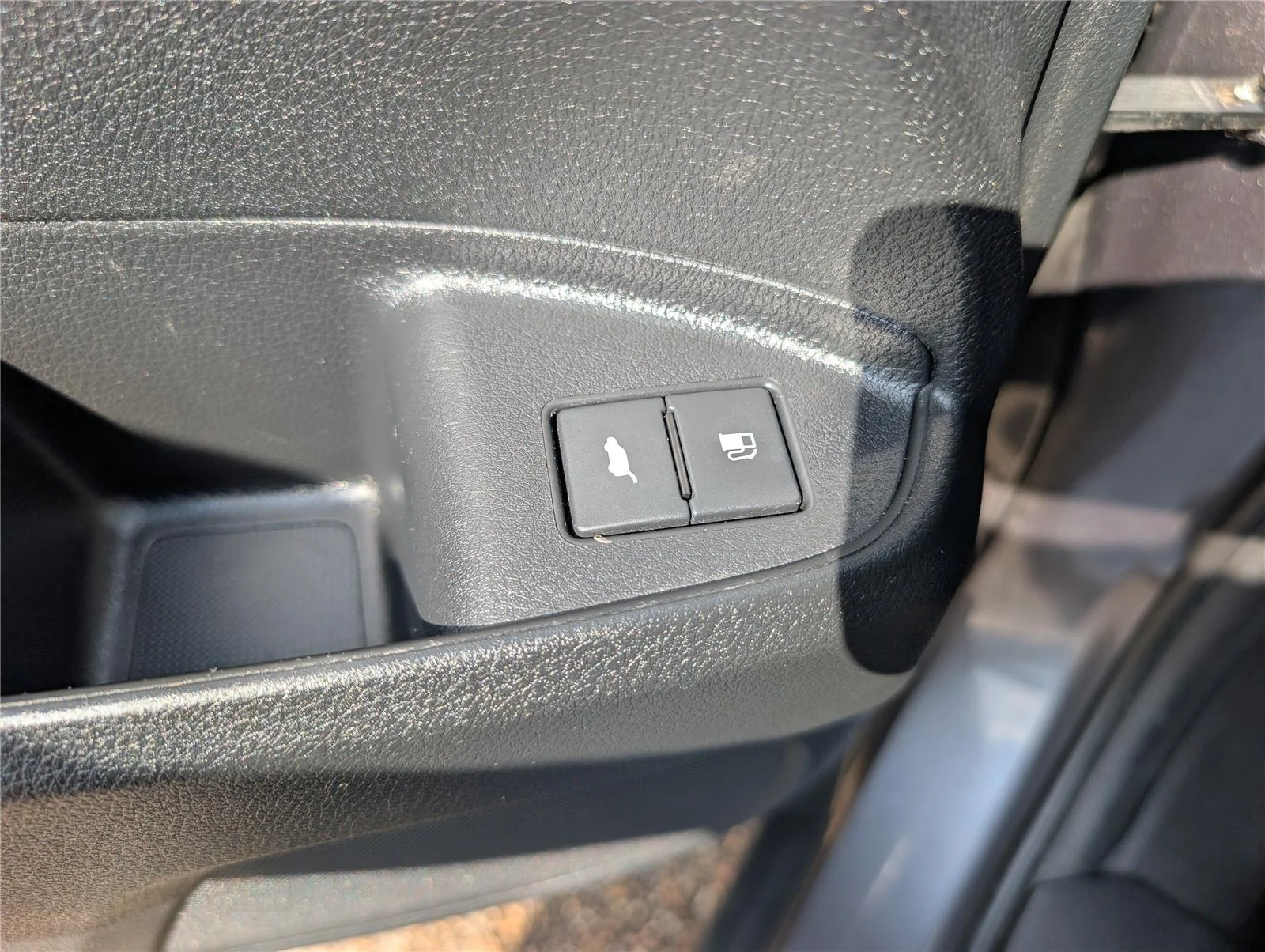 Used 2020 Modern Steel Metallic Honda EX-L image 30