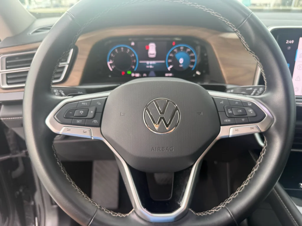 2025 Volkswagen Atlas SE w/Tech - Photo 14