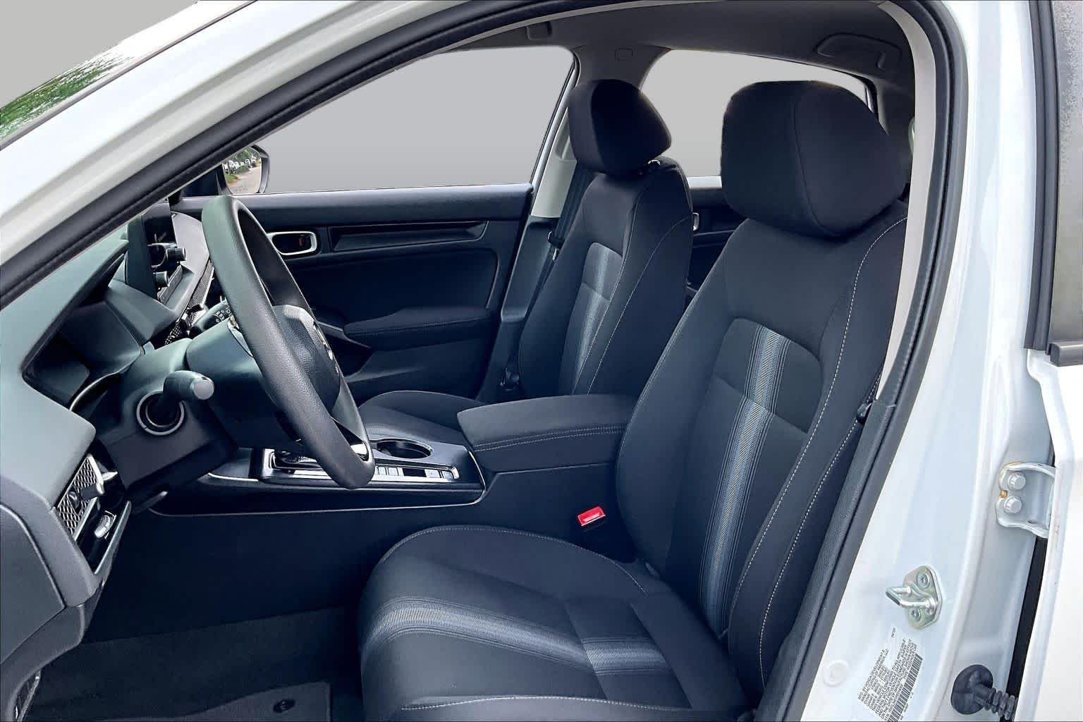 2023 Honda Civic Hatchback LX - Photo 8