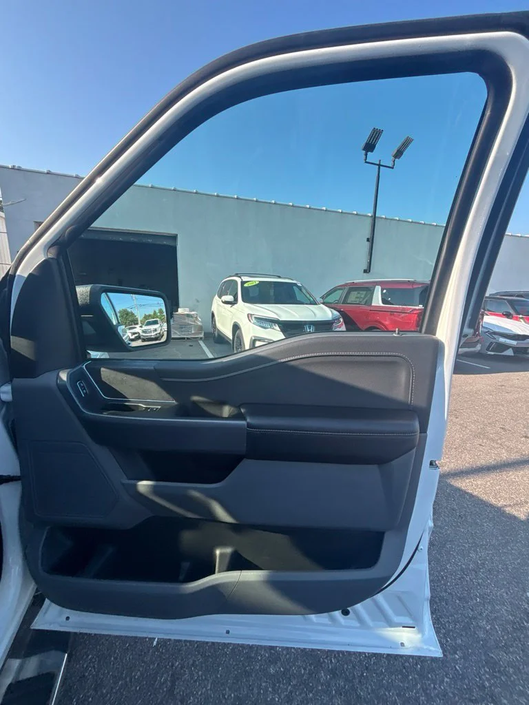 Used 2025 White Ford XLT image 23