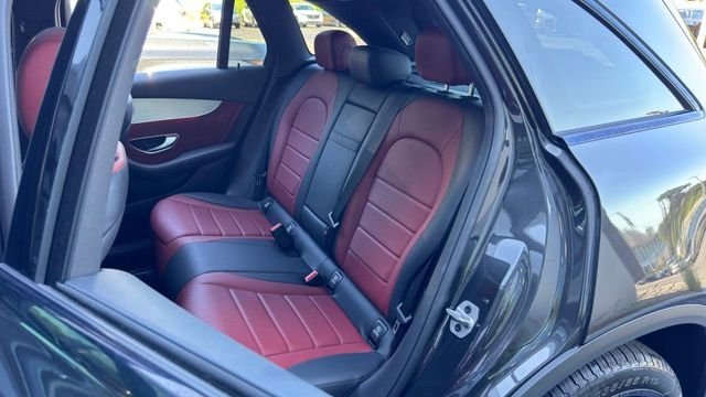 Used 2022 Gray Mercedes-Benz GLC 300 image 18