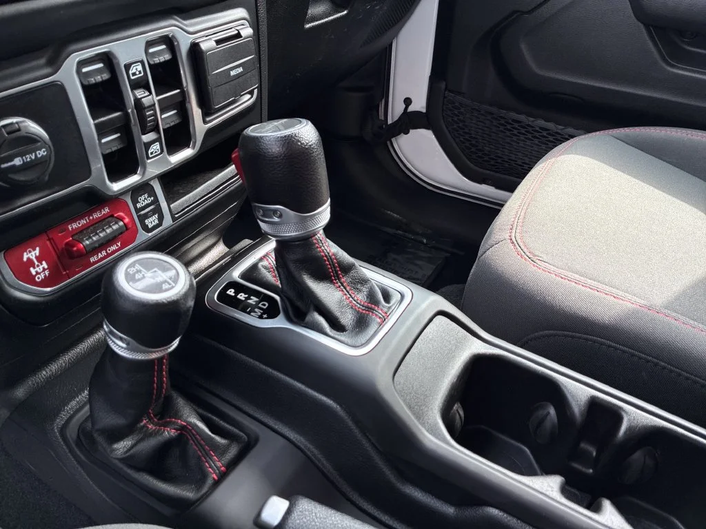 Used 2023 White Jeep Rubicon image 12