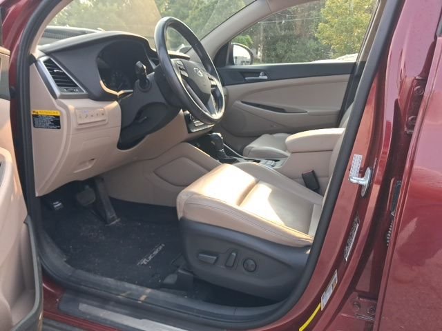 Used 2017 Red Hyundai Limited image 5