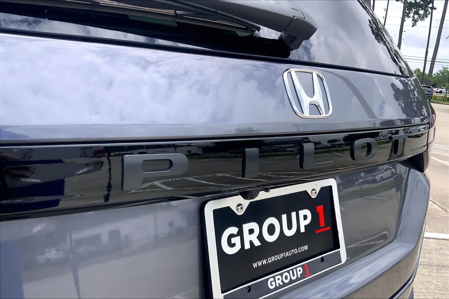 Used 2025 Modern Steel Metallic Honda EX-L image 30