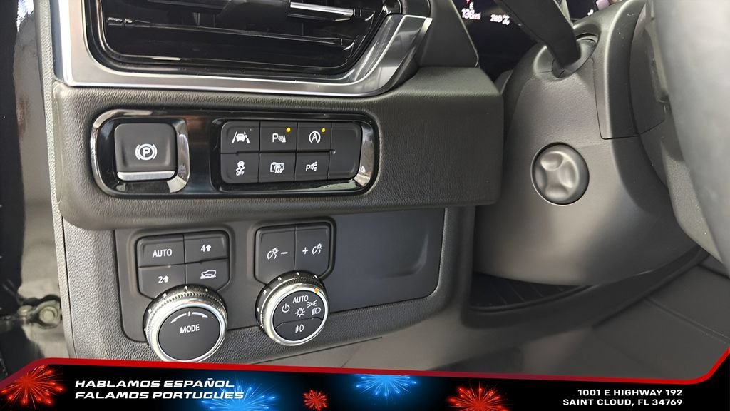 Used 2025 Onyx Black GMC Denali image 21