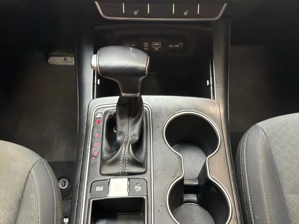 Used 2019 Titanium Silver Kia LX image 18