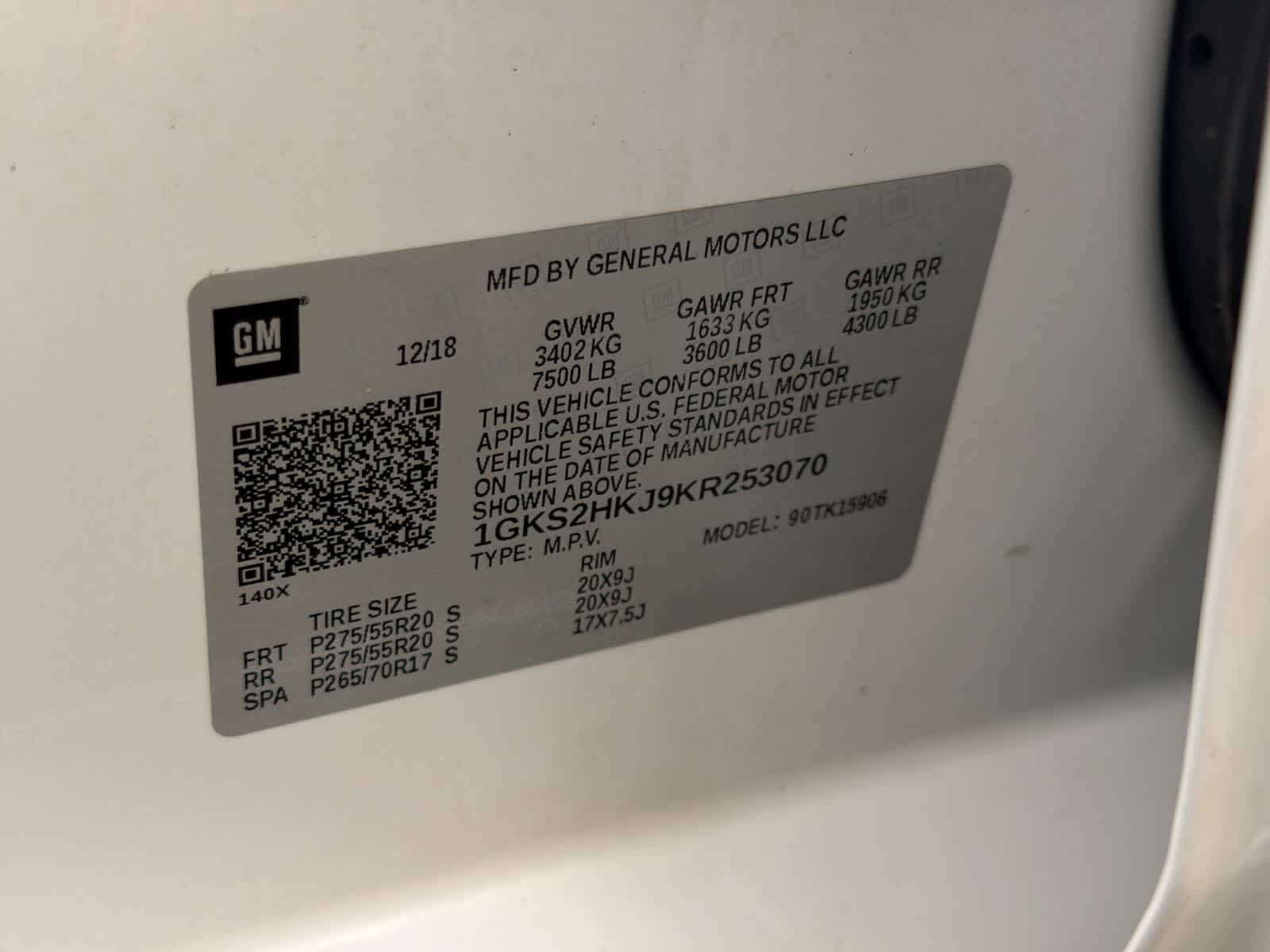 Used 2019 White Frost Tricoat GMC Denali image 39