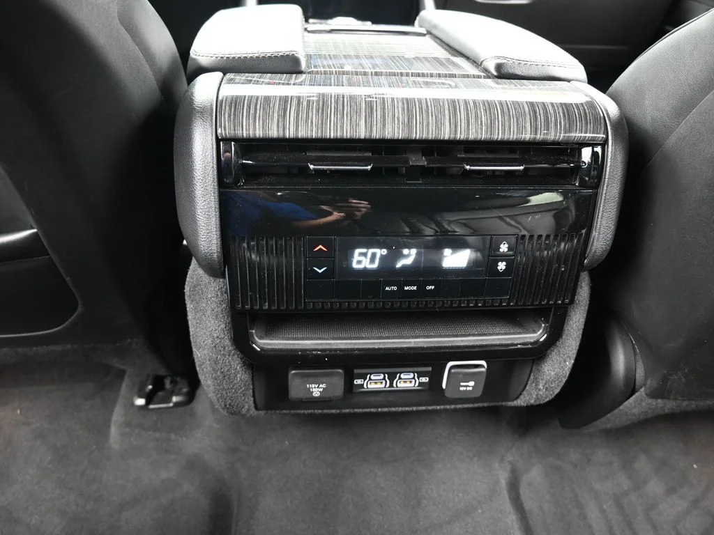 2022 Jeep Wagoneer Series II - Photo 39