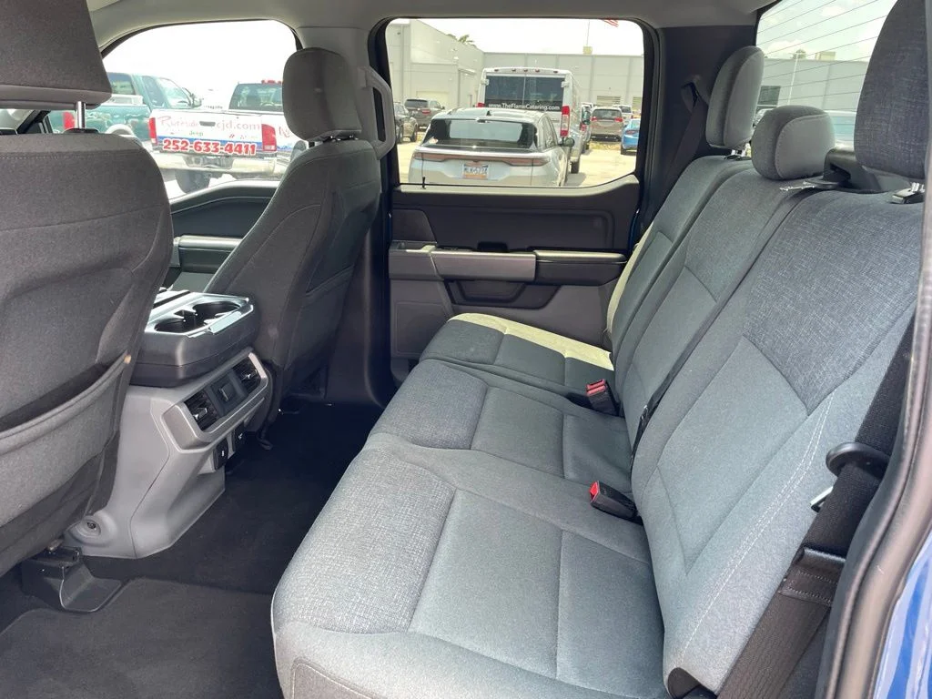 Used 2024 Blue Ford XLT image 6