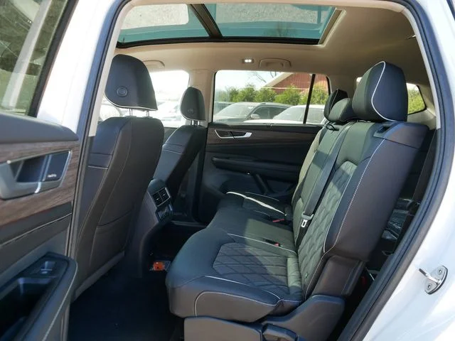New 2026 White/off-white Volkswagen 2.0T SEL Premium R-Line image 8