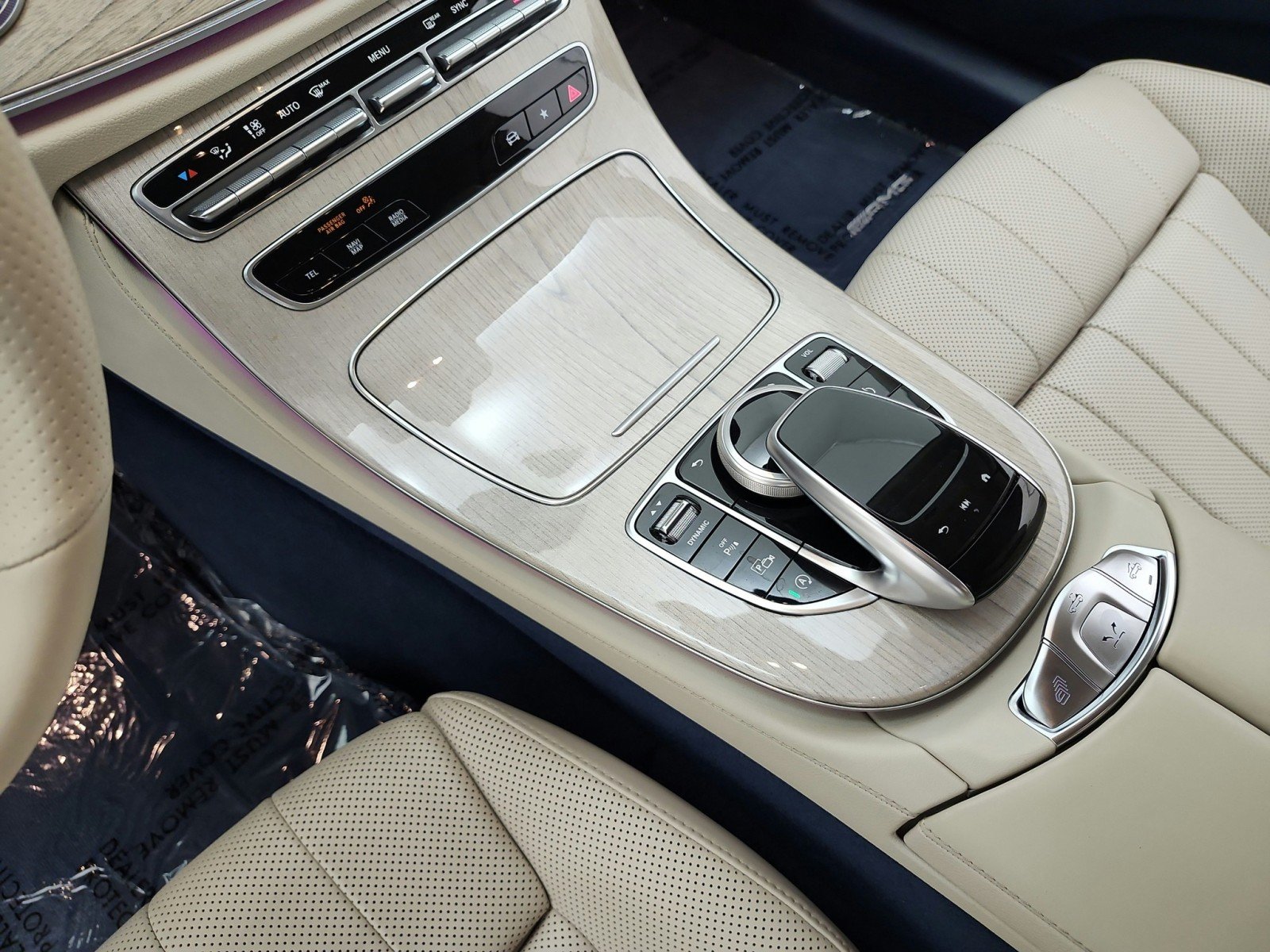 Certified Used 2022 MANUFAKTUR Moonlight White Mercedes-Benz E 450 RWD Cabriolet image 11
